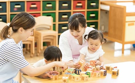 保育園や小学校などの教育施設